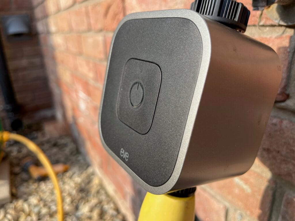 Eve Aqua with thread