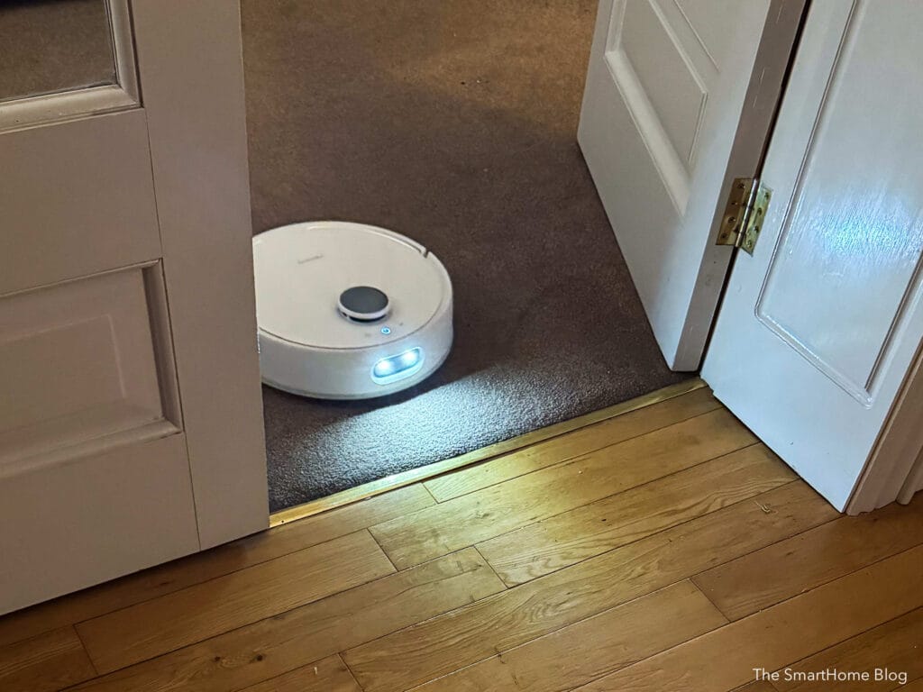 SwitchBot S20 Review: Is it the Ultimate Robot Vacuum? 4 Switchbot s20 review